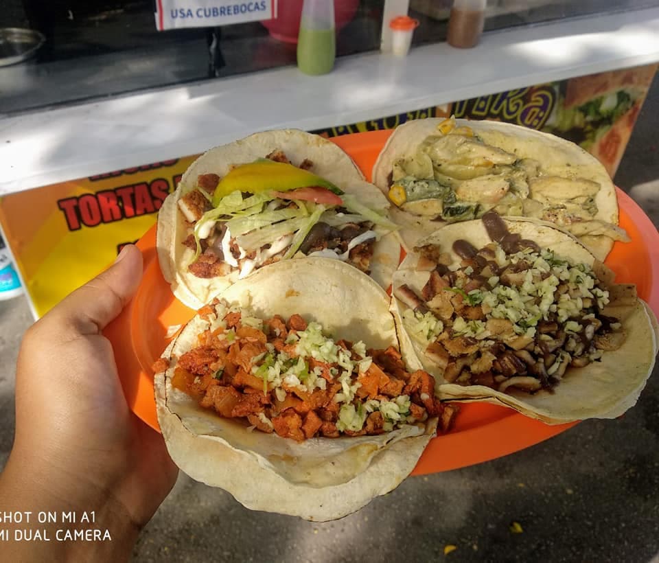 Combo 4 Tacos + Coca Cola