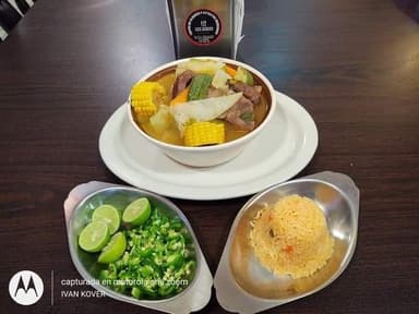 Caldo de Res