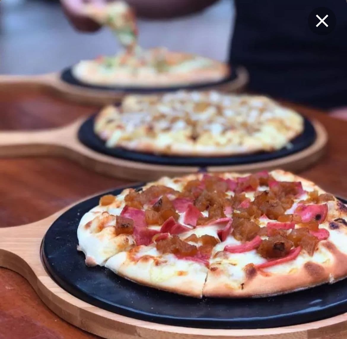 Pizza Clásica Salami y Piña