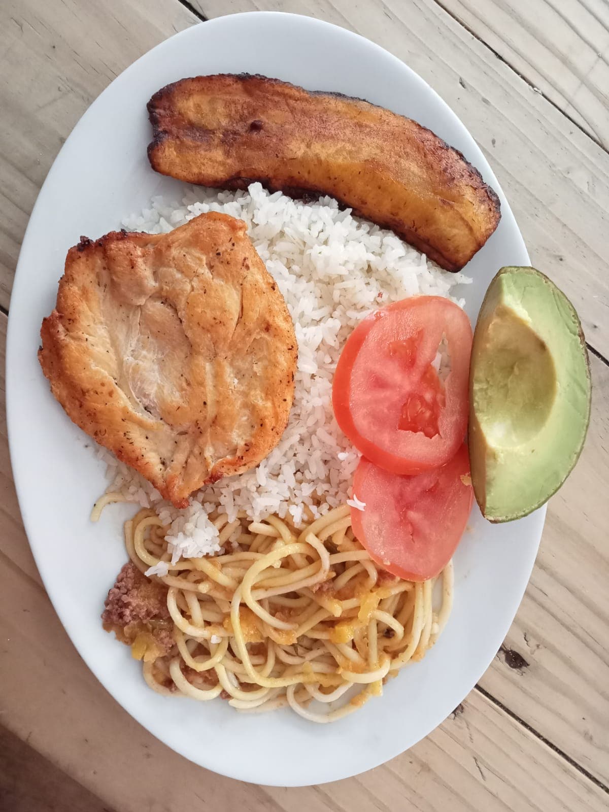 Combo Almuerzo con Filete de Cerdo + Sopa + Bebida