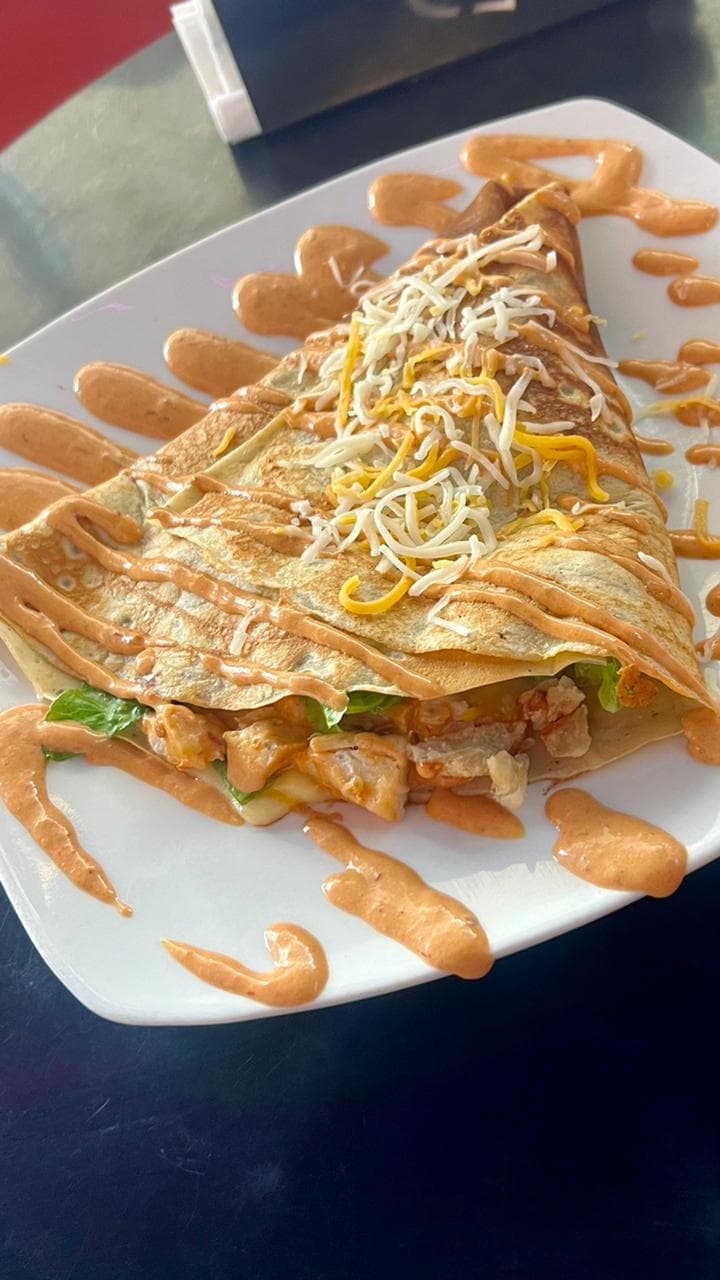 Crepa Pollo y Chipotle