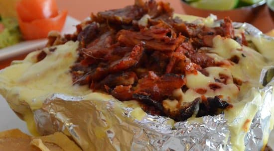 Papa con Pastor y Queso