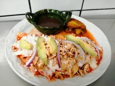 COMBO Chilaquiles Tradicionales