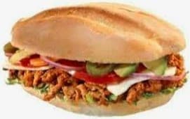 Torta de Salchicha con Queso Oaxaca
