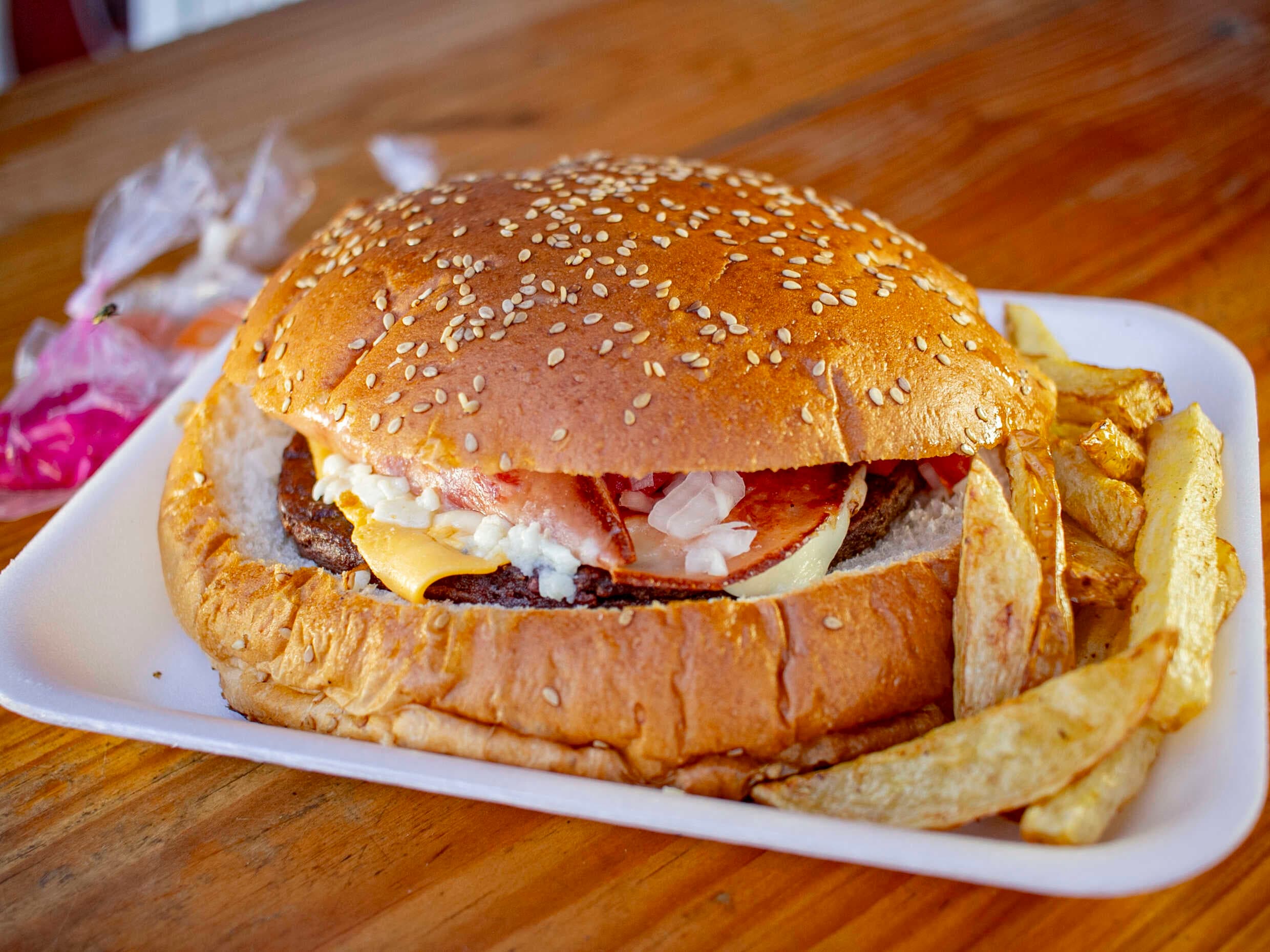 Hamburguesa Sencilla con papas