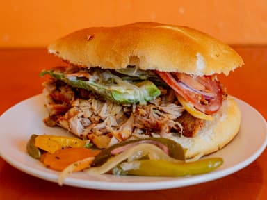 Torta de Pierna Deshebrada