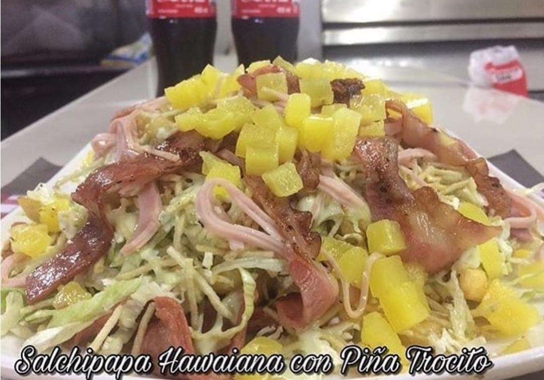 Salchipapa Hawaiana @