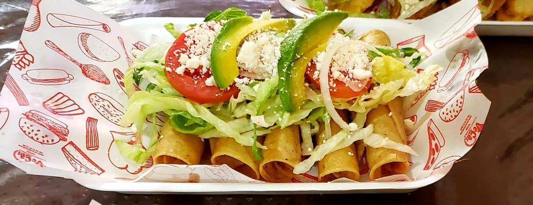 5 Tacos Dorados de Carne Molida