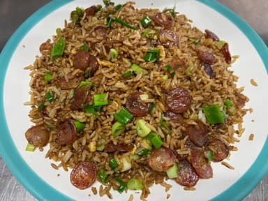 Arroz Frito con Chorizo Chino Medio