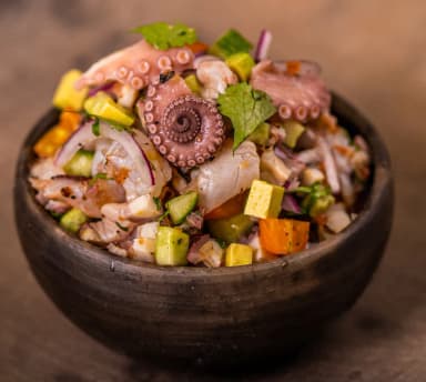 Aguachile Camarón y Pulpo