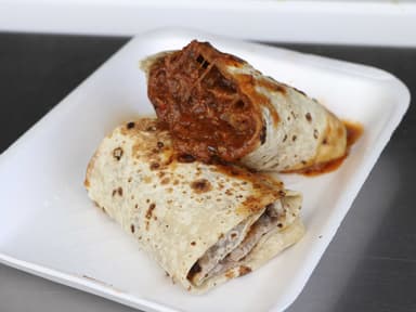 Burro de Carne con Chile + Coca Cola
