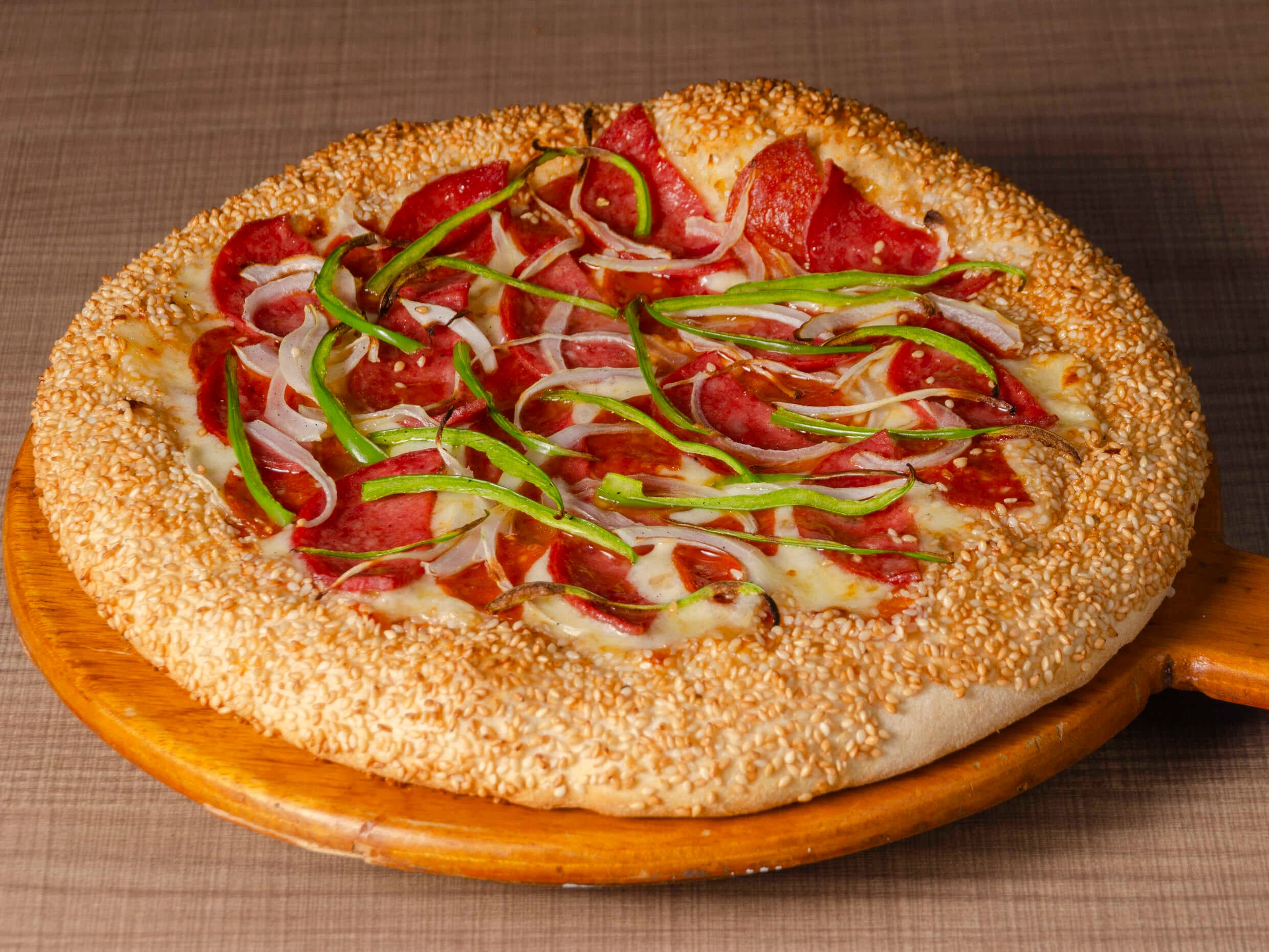 Pizza Pepperoni Americano con Vegetales
