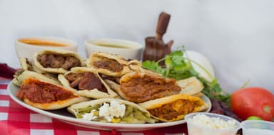 Gordita de Carne con Chile *