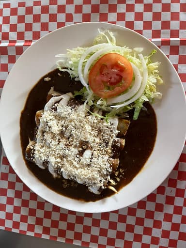 Enchiladas de Mole