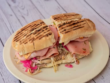 Torta Súper Lupita