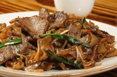 Sa Ho fan seco con carne  de res