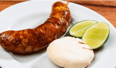 Chorizo de Mixto con Arepa