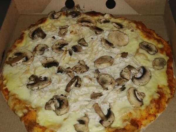 Pizza Personal Pollo con Champiñones 30 Cm