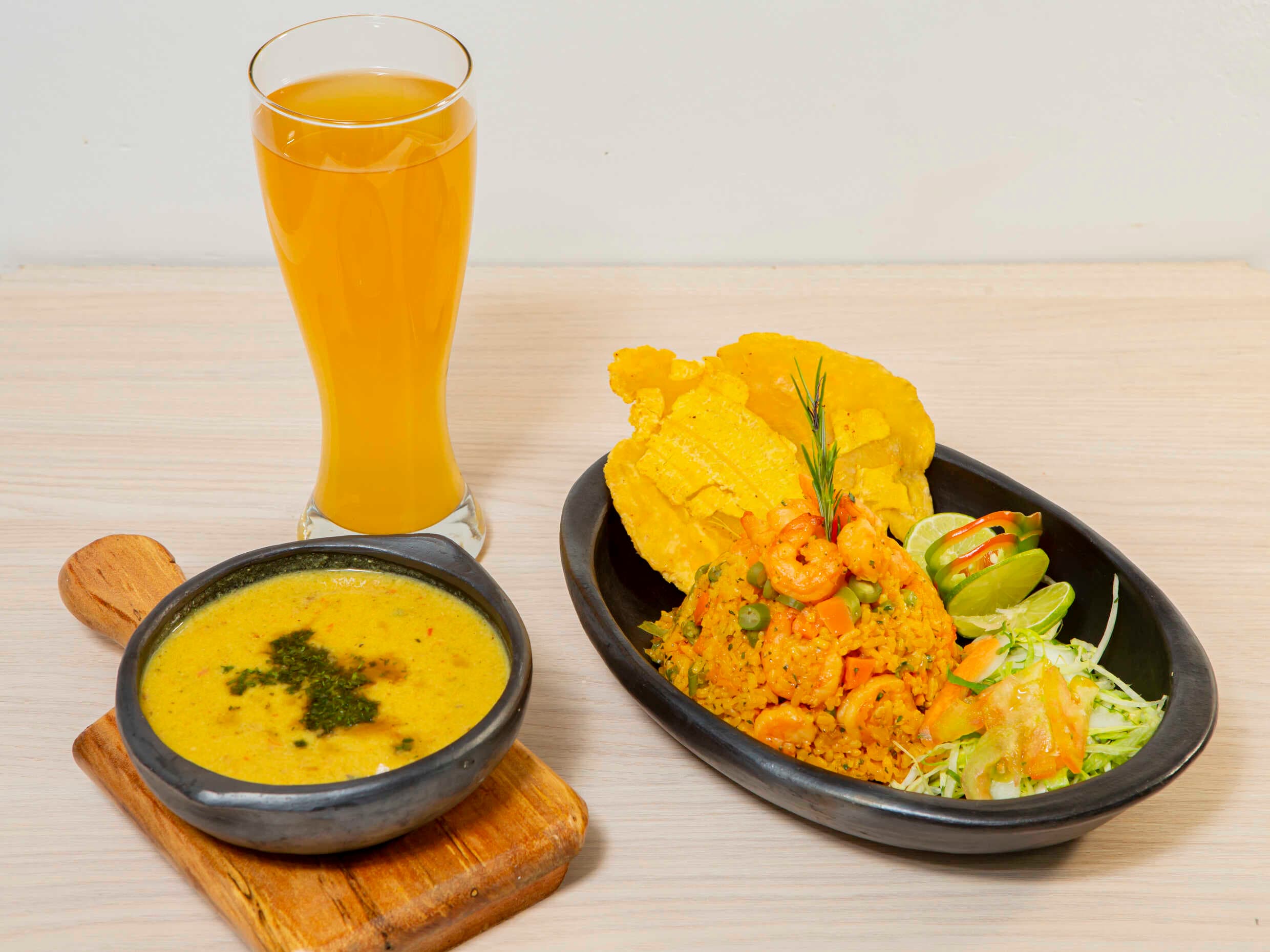 Arroz de Camaron con Sancocho de Pescado