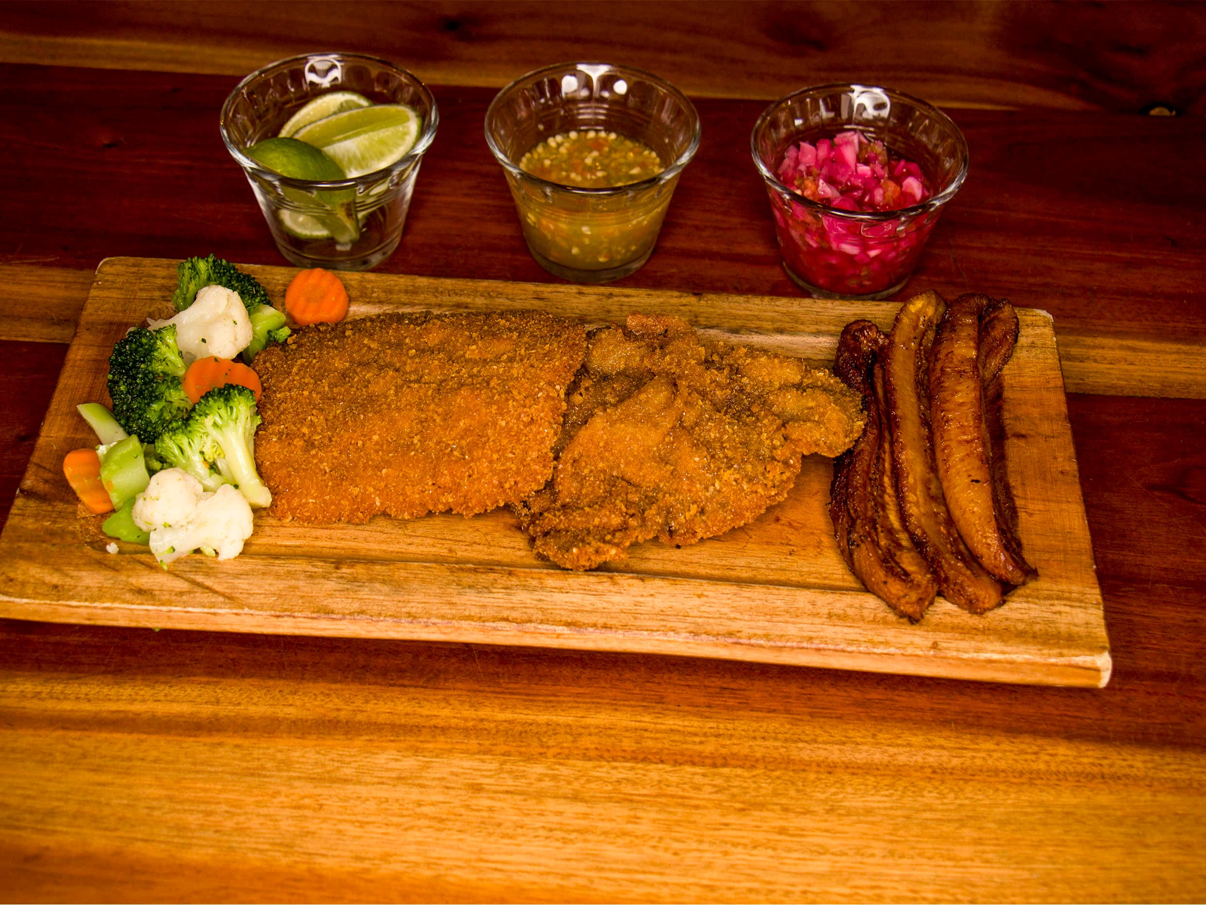 Milanesa de Res Empanizada
