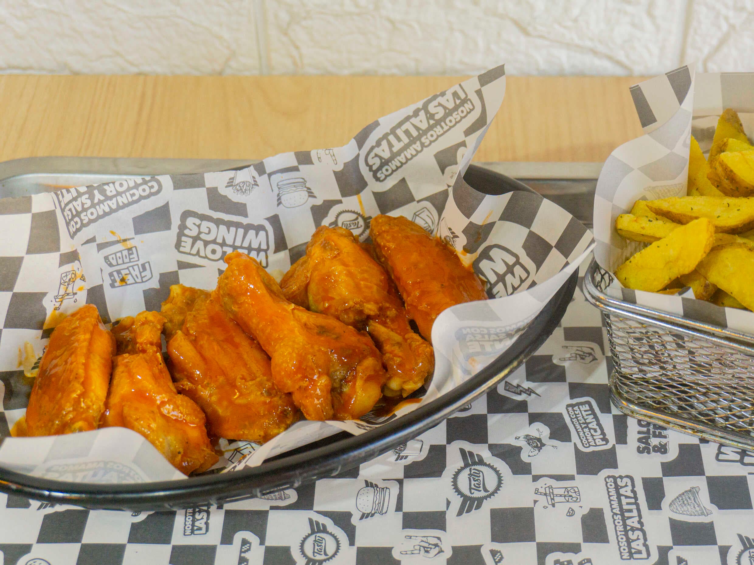 Combo Hot Wings Lousiana con Papas Tasty