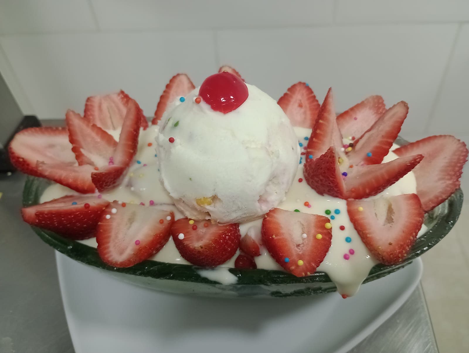 Fresas con Crema y Helado