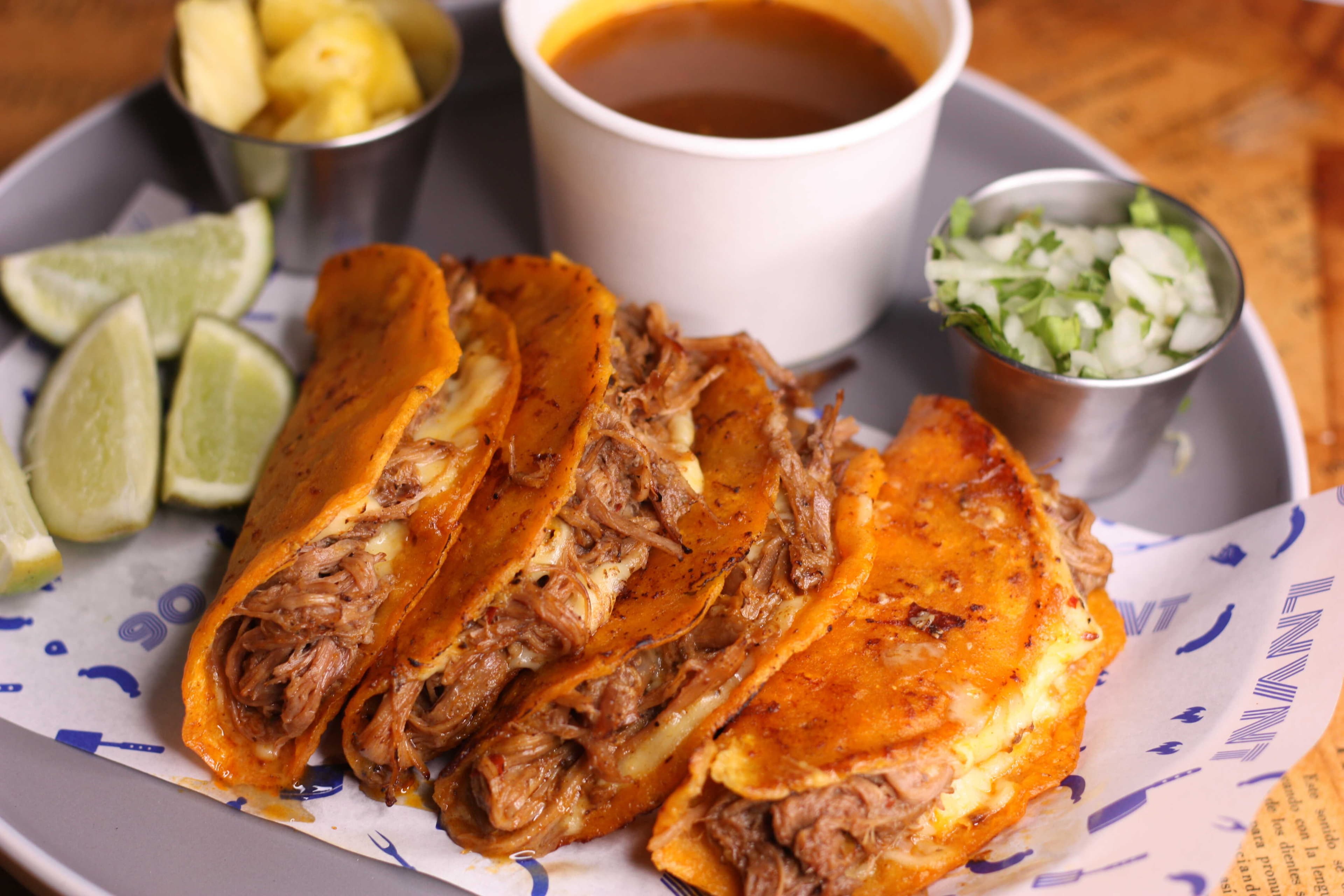 Tacos de Birria + Strips de Pollo