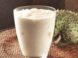 Jugo de guanábana en leche