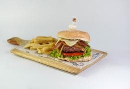 Hamburguesa Artesanal Incluye Papas
