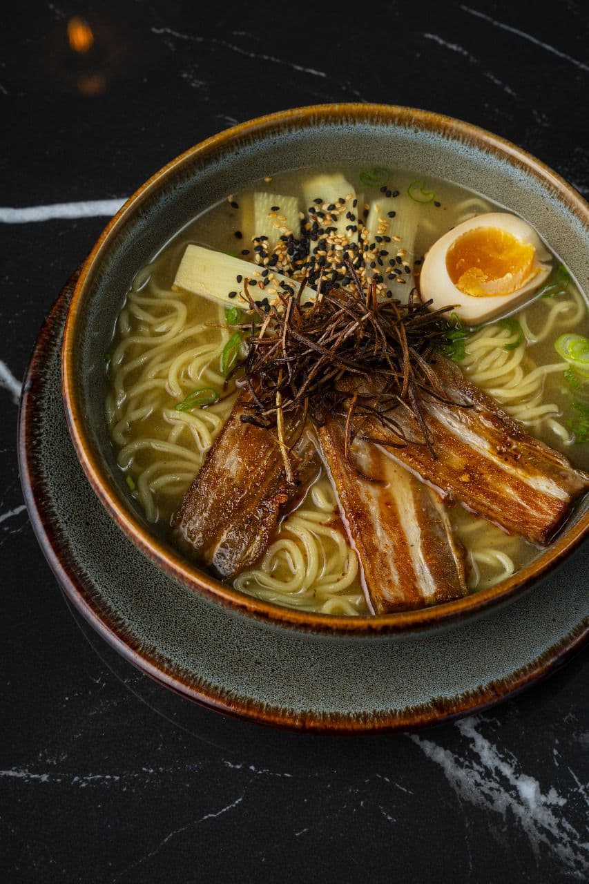 Ramen al Curry con Panceta de Cerdo