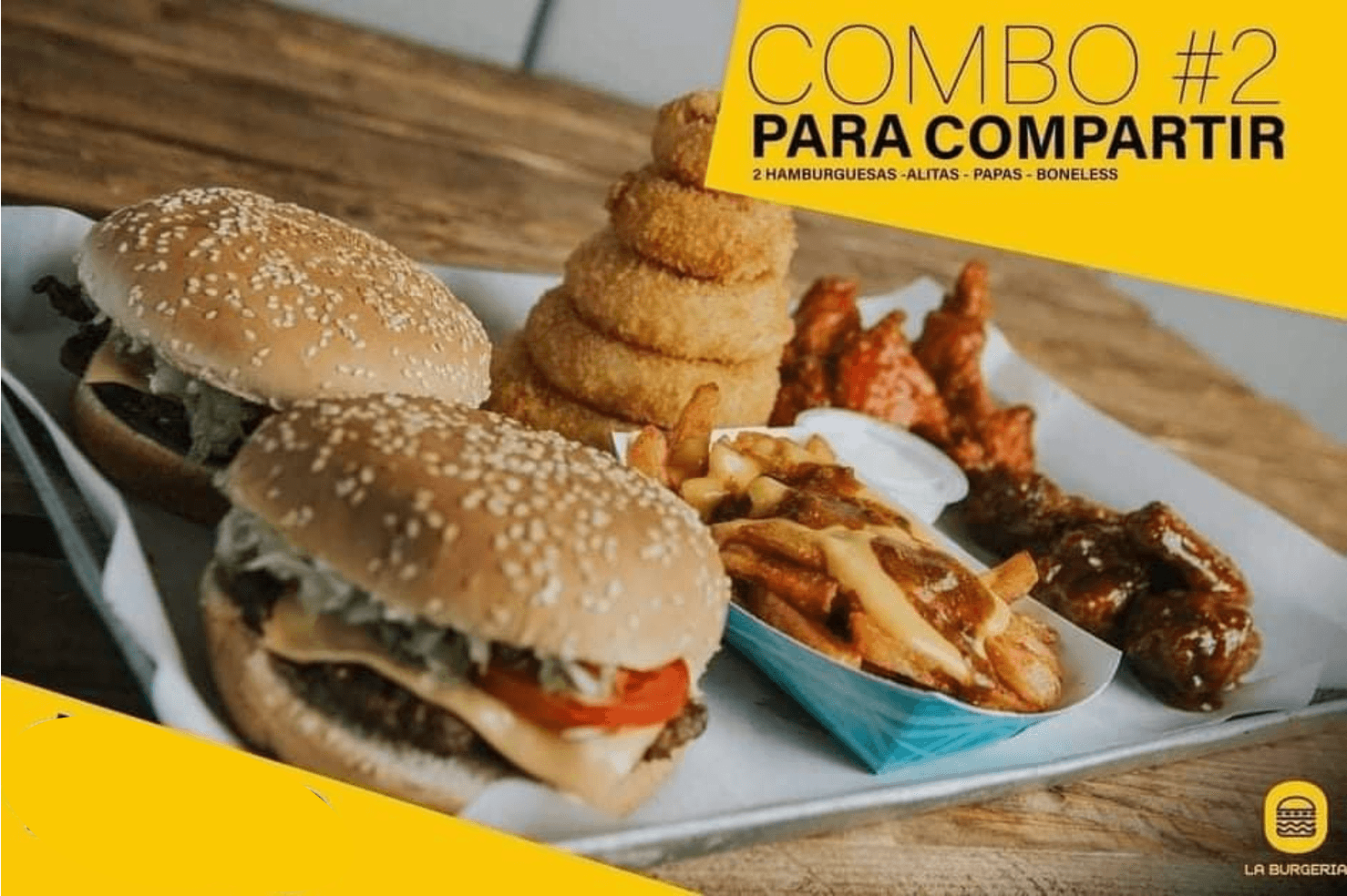 2 Clasicas de Res + 10 Boneless + 1/2 Orden Papas