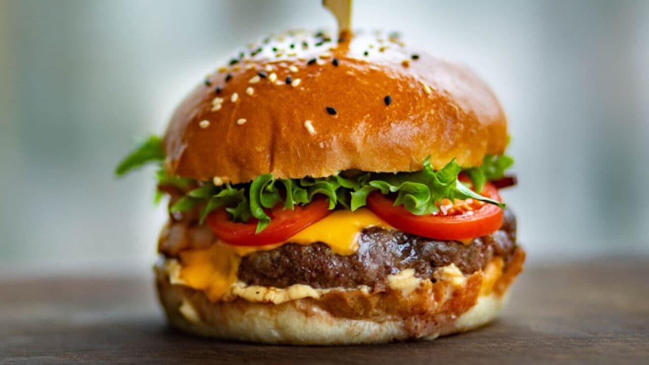 Hamburguesa con Piña
