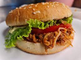 Hamburguesa con Carne Mechada