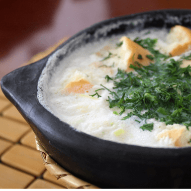 Caldo de Huevo