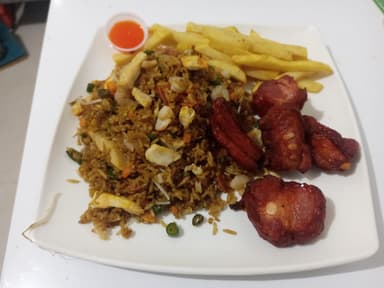 ARROZ CHINO PARA DOS PERSONAS CON COSTILLA