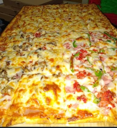 Mega Pizza + GRATIS Pizza Chica