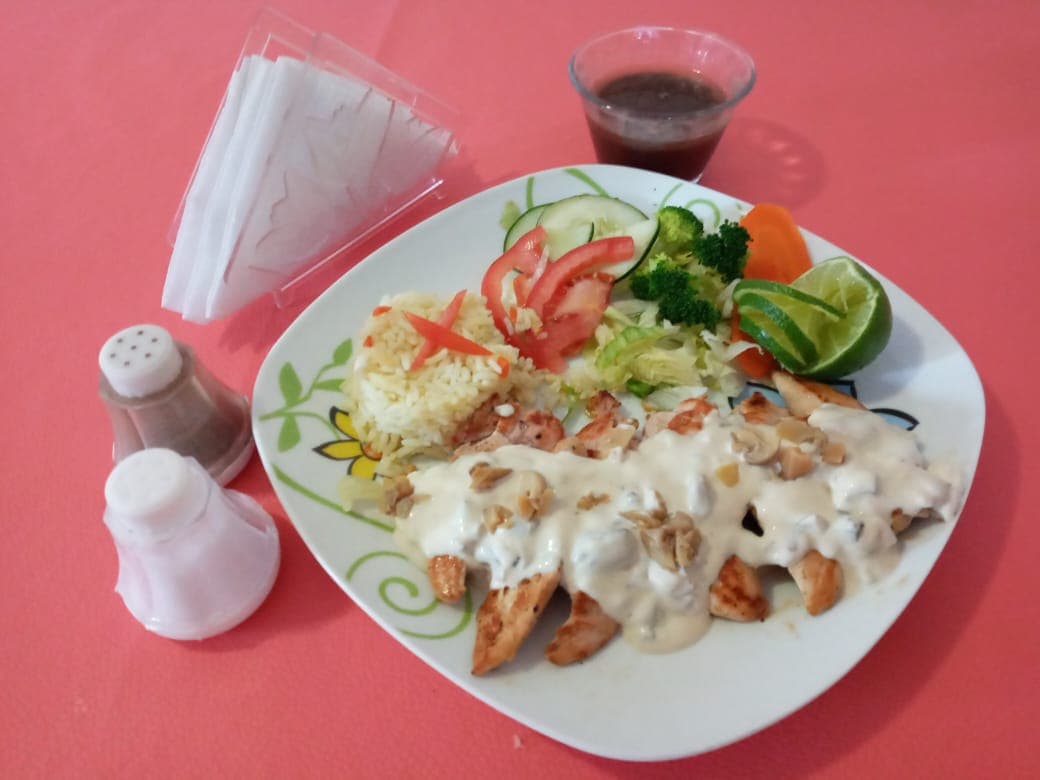 Pechuga en Champiñones
