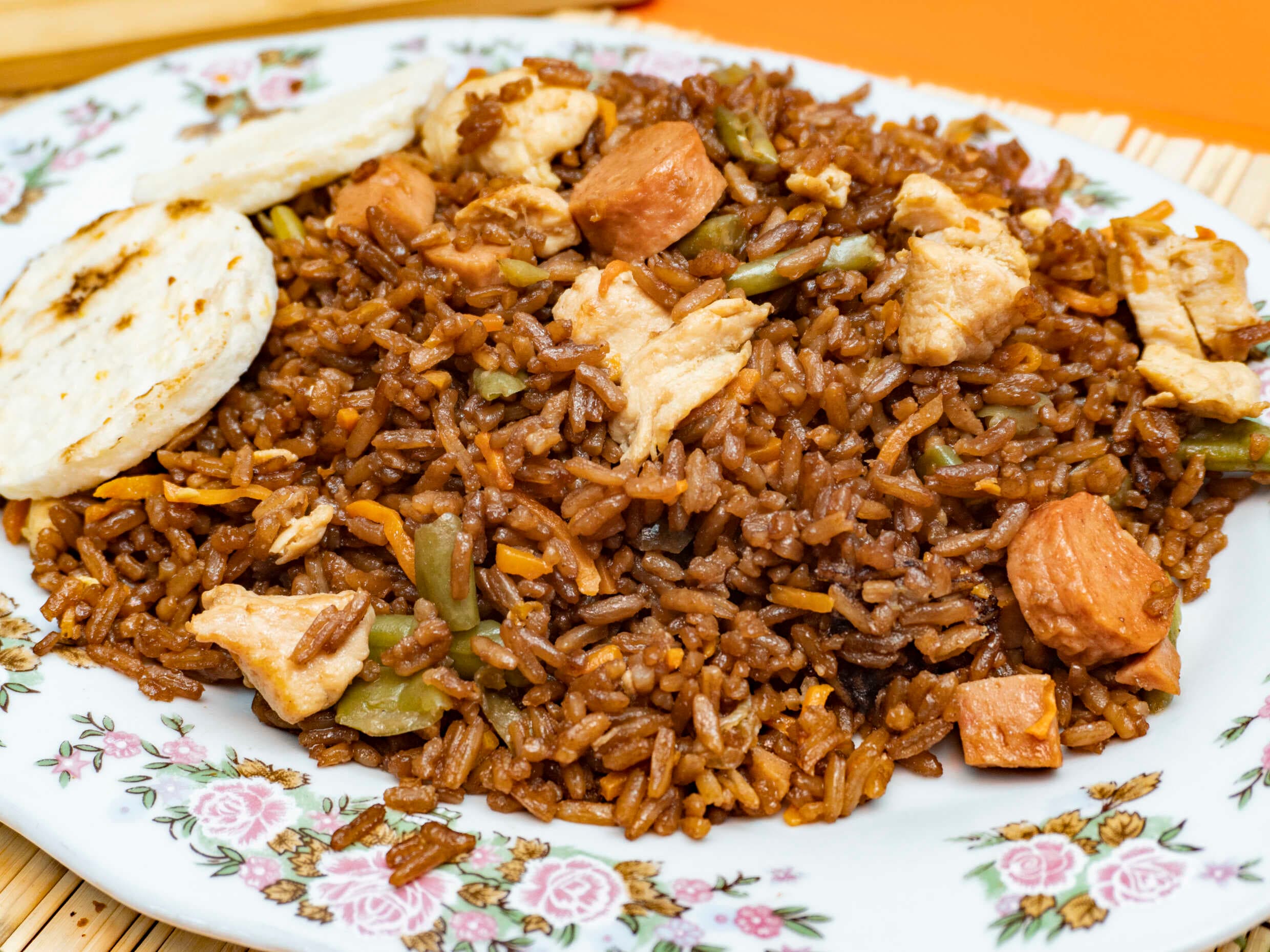 Combo 5 Arroz Mixto + Presa de Pollo + Bebida