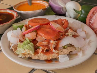 Tostada de Cuerito