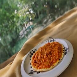 Arepa con Hogao
