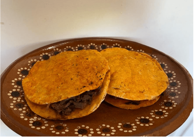 QuesiBirria de Maíz Doble 2 Piezas