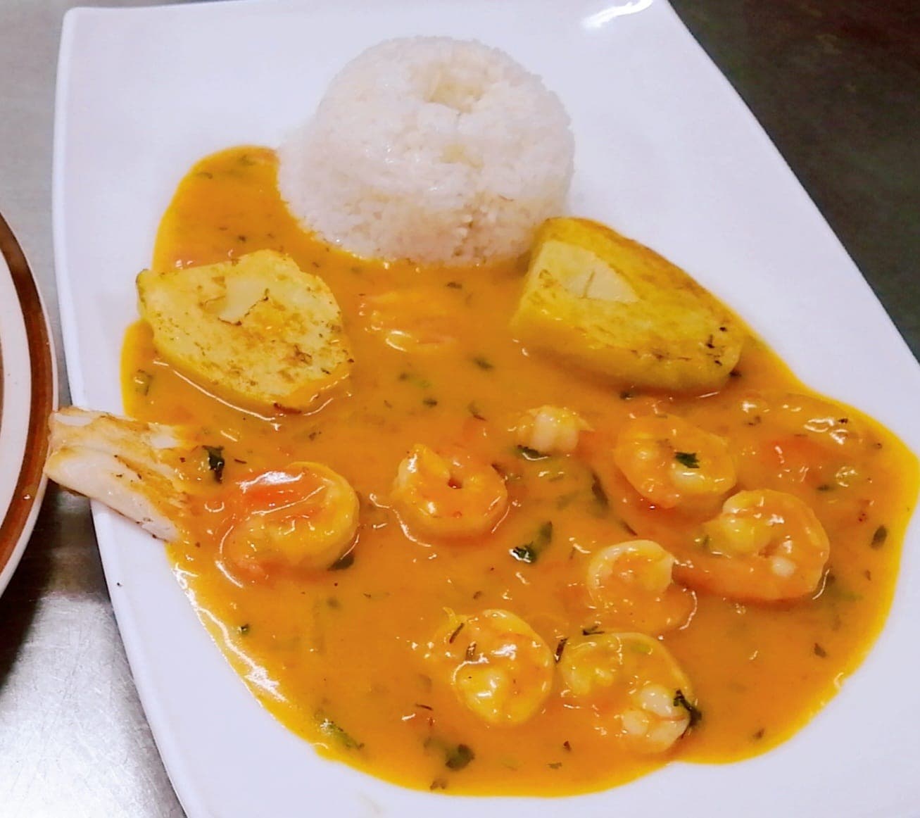 Pescado al Pomodoro