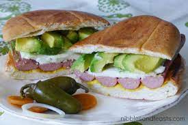 Torta de salchicha.