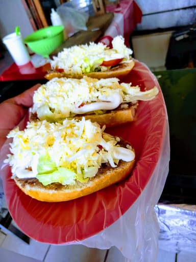 molletes con chilaquiles