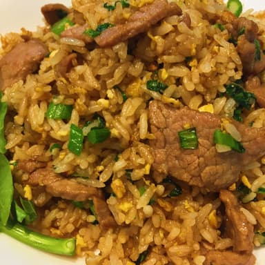 Arroz Frito con Carne de Res