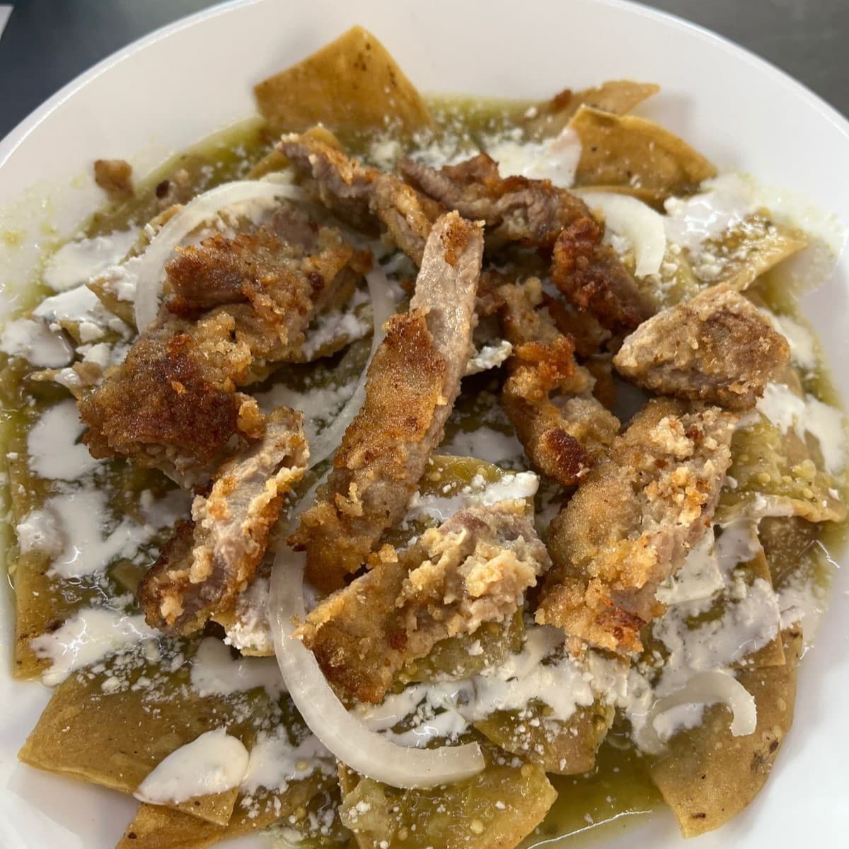 Chilaquiles con Milanesa de Res
