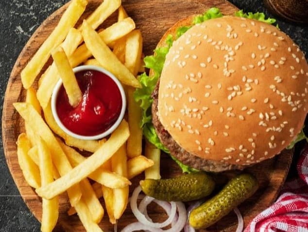 Hamburguesa Sencilla+ Papas a La Francesa
