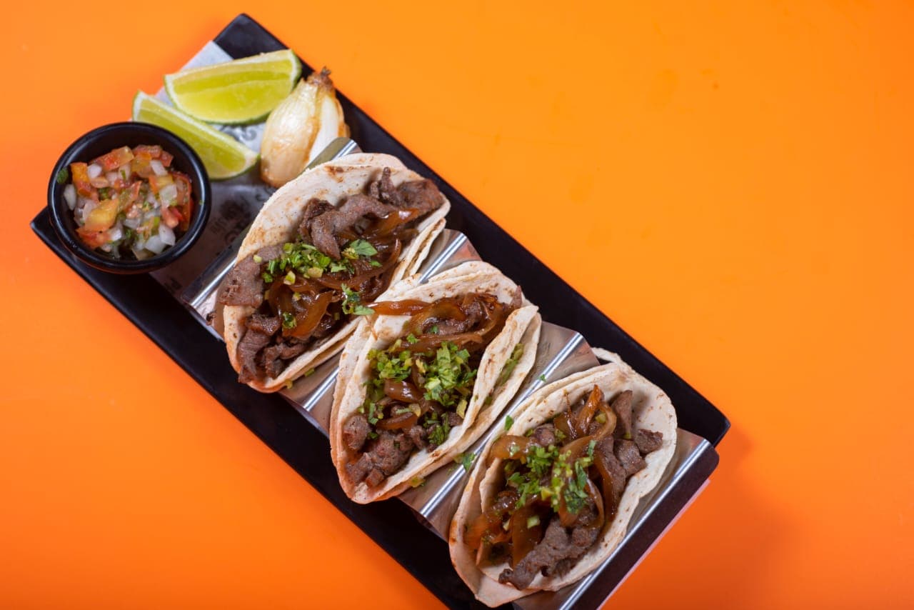 Tacos de Bistec