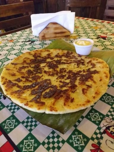 Tortilla Palmeada con Queso y Natilla