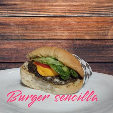 Hamburguesa Clásica